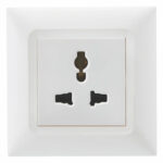 Elvira Universal Socket 6a 3 Pin-800120