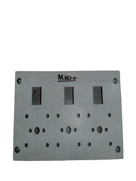 M-Koy 32 Amps 3 Way Rotary Box 3Ph