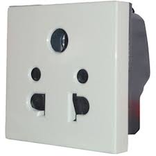 LEGRAND LYNCUS 6A 5PIN UNIVERSAL SOCKET-677228
